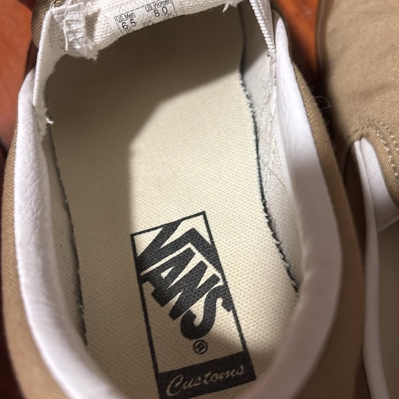 Tan vans slip on women’s 8 men’s 6.5 - Picture 6 of 7